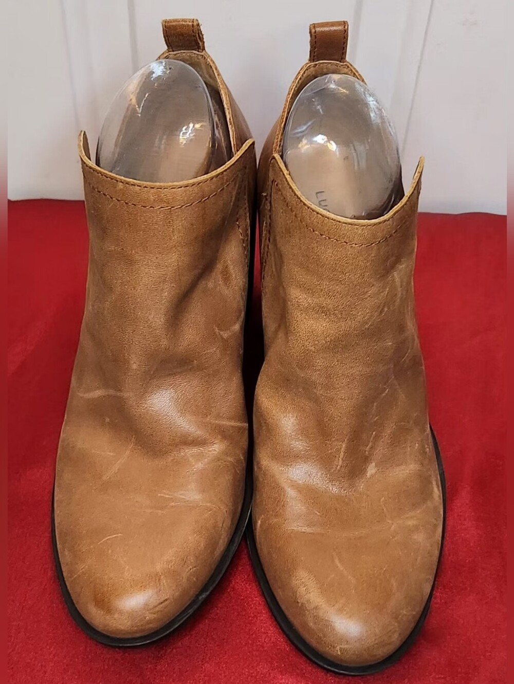Lucky Brand Branndi Leather Chelsea Ankle Booties In Latte Size 39.5/8.5